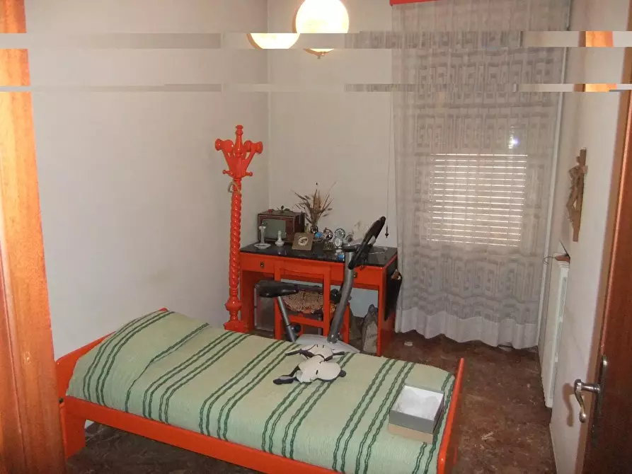 Immagine 12 di Villa in vendita  a Seravezza