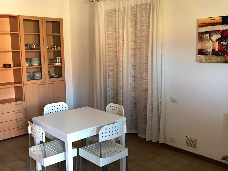 Immagine 4 di Appartamento in affitto  a Massa