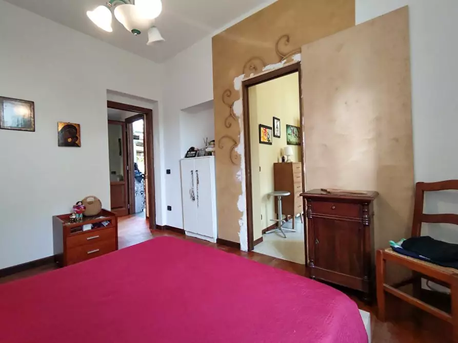 Immagine 10 di Appartamento in vendita  a Camaiore