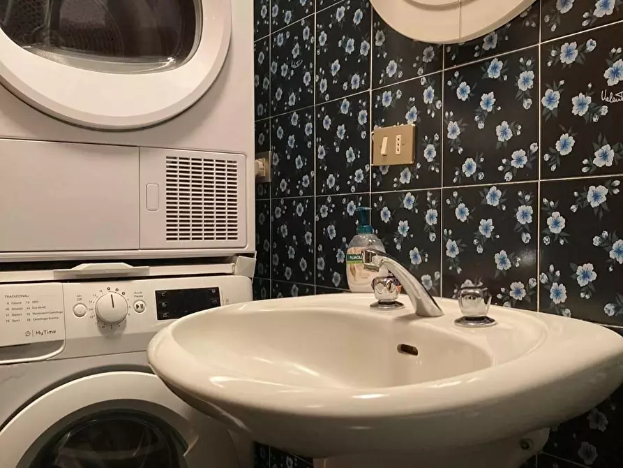 Immagine 8 di Casa bifamiliare in vendita  a Livorno