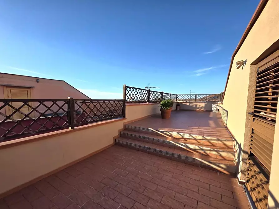 Immagine 33 di Casa bifamiliare in vendita  a Livorno