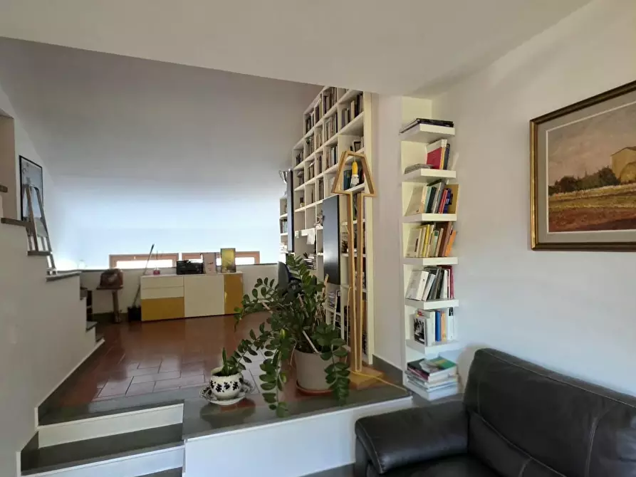 Immagine 15 di Casa bifamiliare in vendita  a Livorno