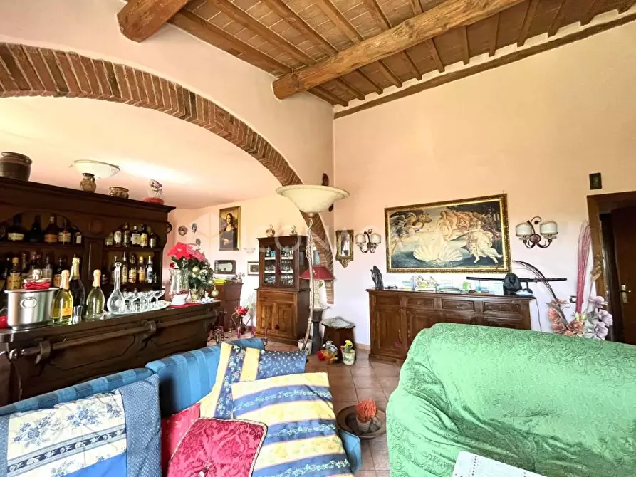 Immagine 9 di Appartamento in vendita  a Pontedera