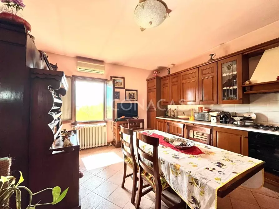 Immagine 5 di Appartamento in vendita  a Pontedera