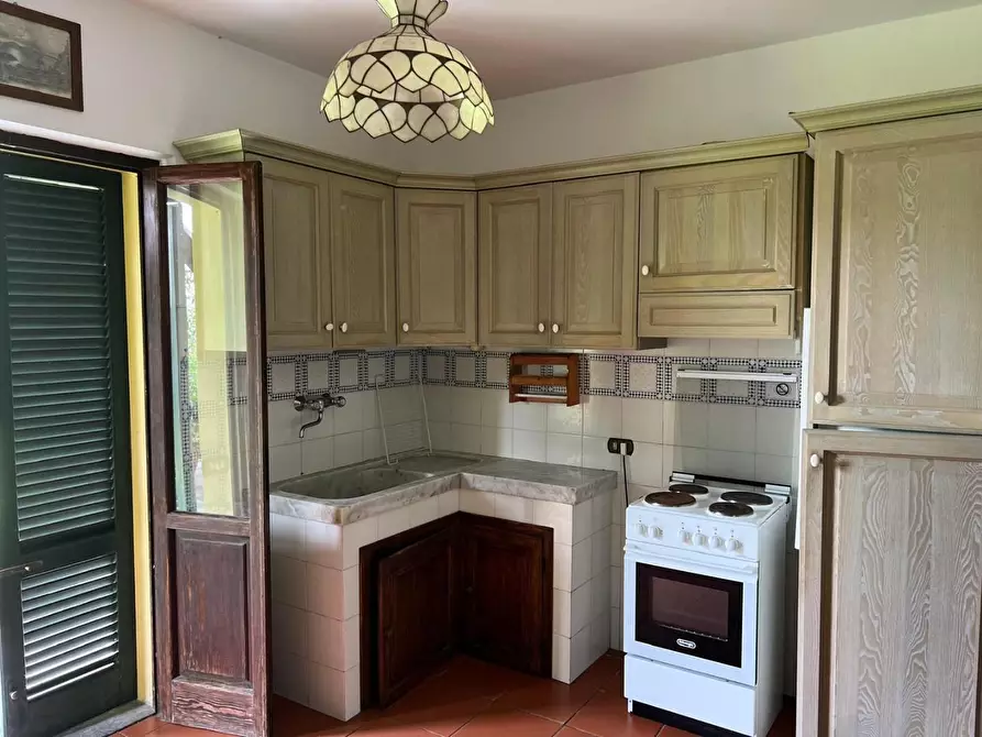 Immagine 14 di Casa bifamiliare in vendita  a Montignoso