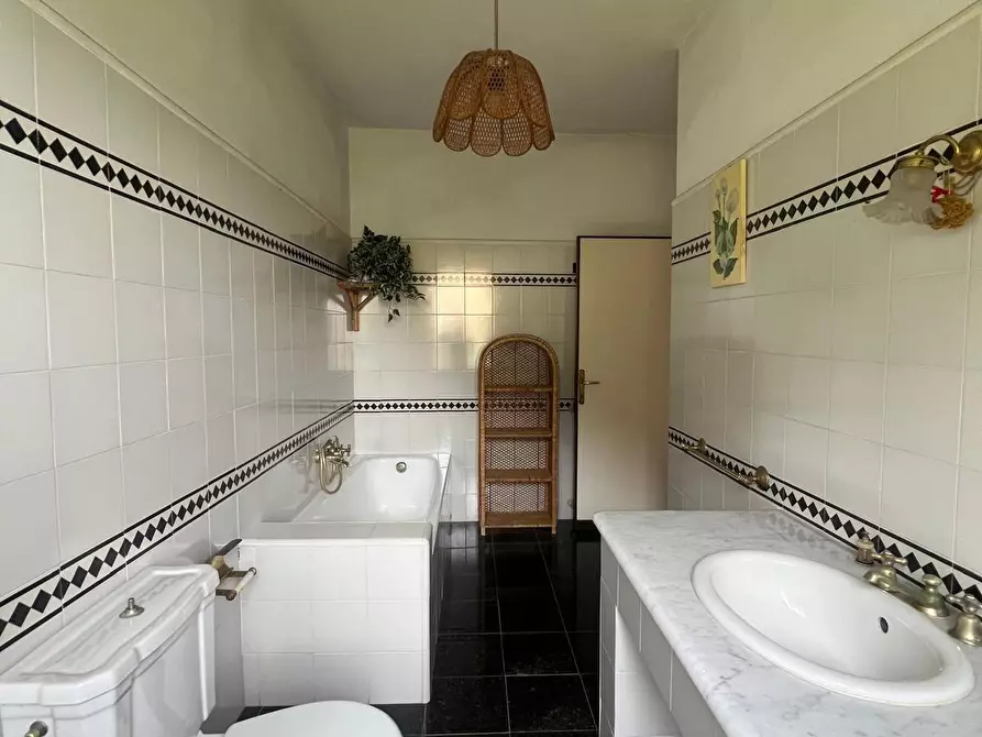 Immagine 21 di Casa bifamiliare in vendita  a Montignoso