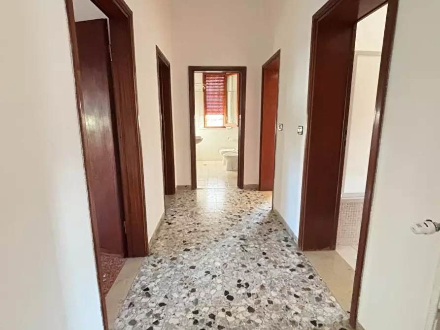 Immagine 14 di Villa in affitto  a Cascina