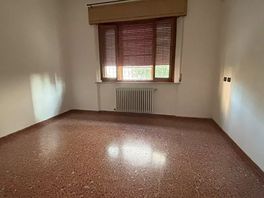 Immagine 6 di Villa in affitto  a Cascina