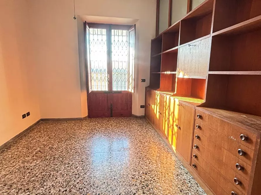 Immagine 5 di Villa in affitto  a Cascina