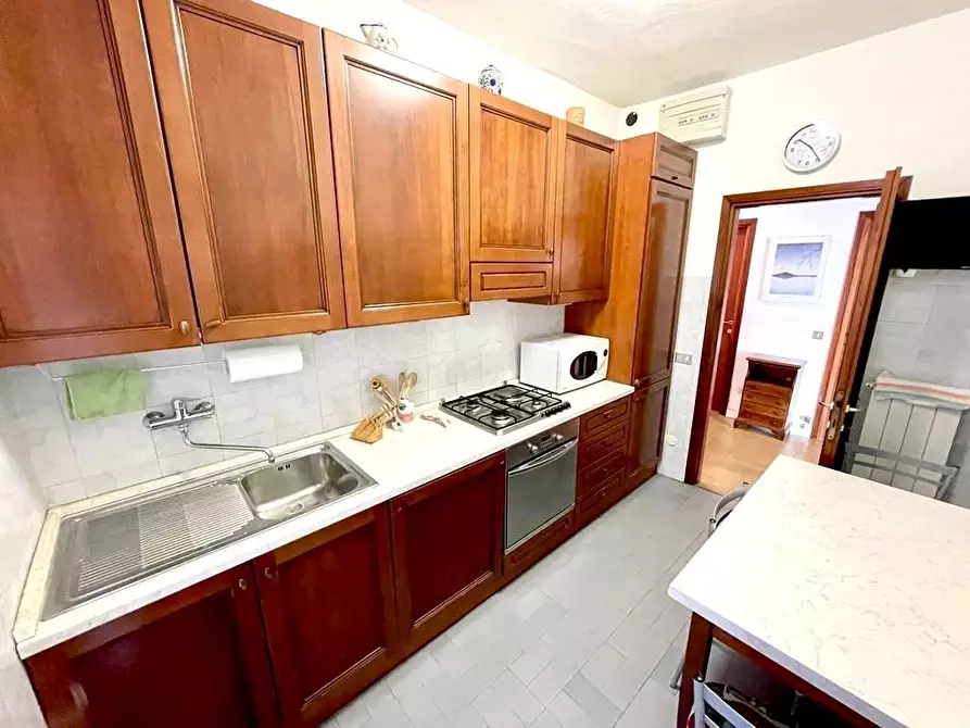 Immagine 12 di Appartamento in vendita  a Pontedera