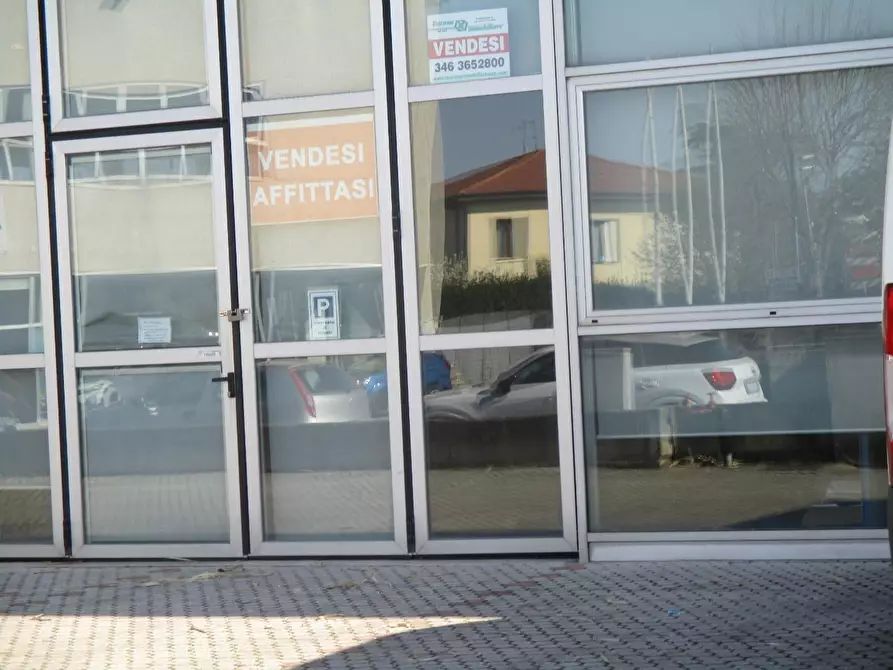 Immagine 7 di Capannone industriale in vendita  a Pontedera