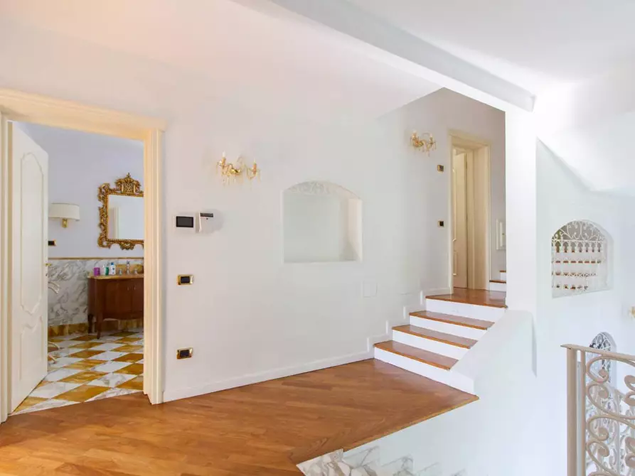 Immagine 33 di Villa in vendita  a San Giuliano Terme