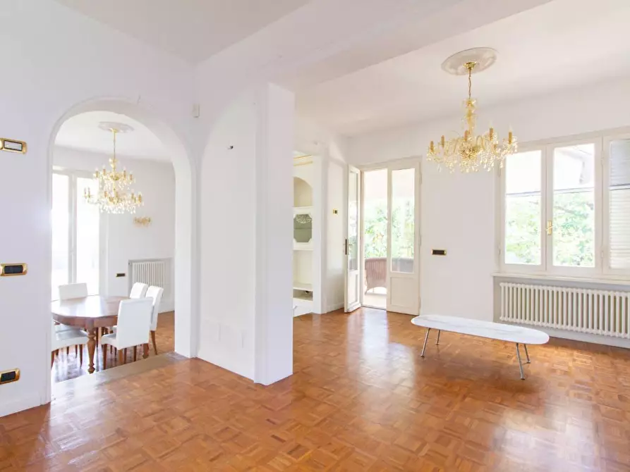 Immagine 16 di Villa in vendita  a San Giuliano Terme