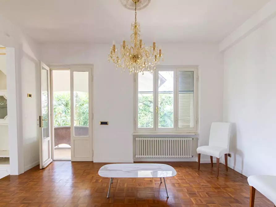 Immagine 15 di Villa in vendita  a San Giuliano Terme