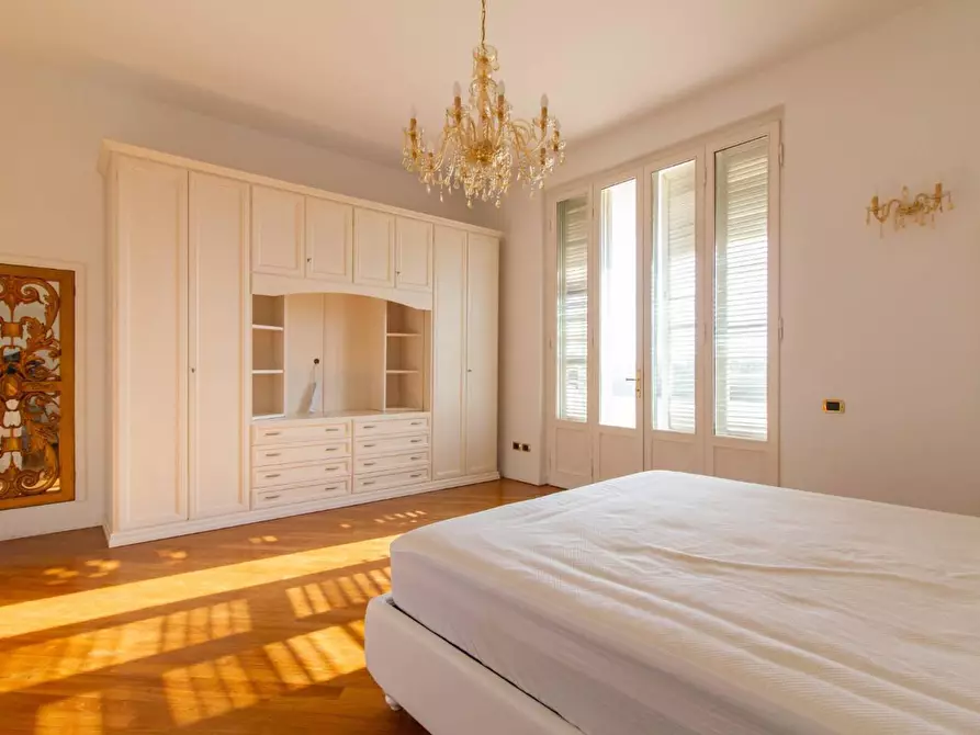 Immagine 30 di Villa in vendita  a San Giuliano Terme