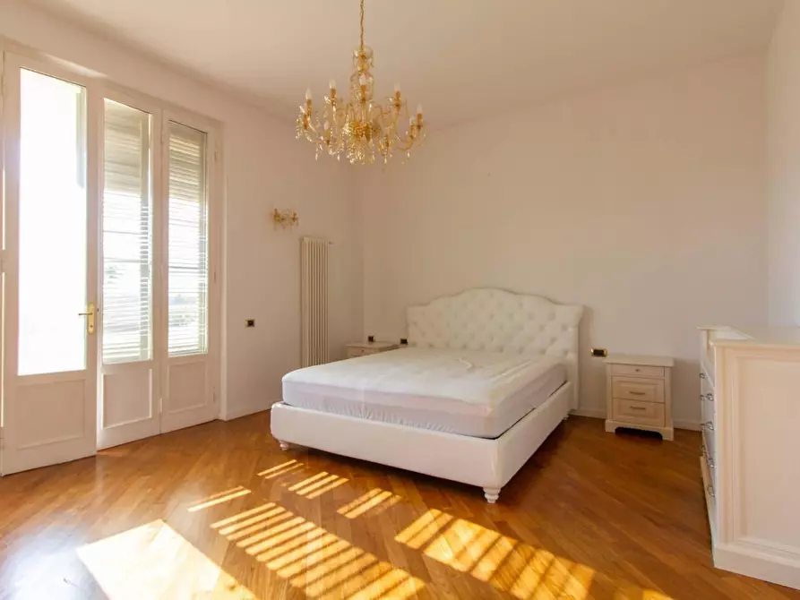 Immagine 29 di Villa in vendita  a San Giuliano Terme