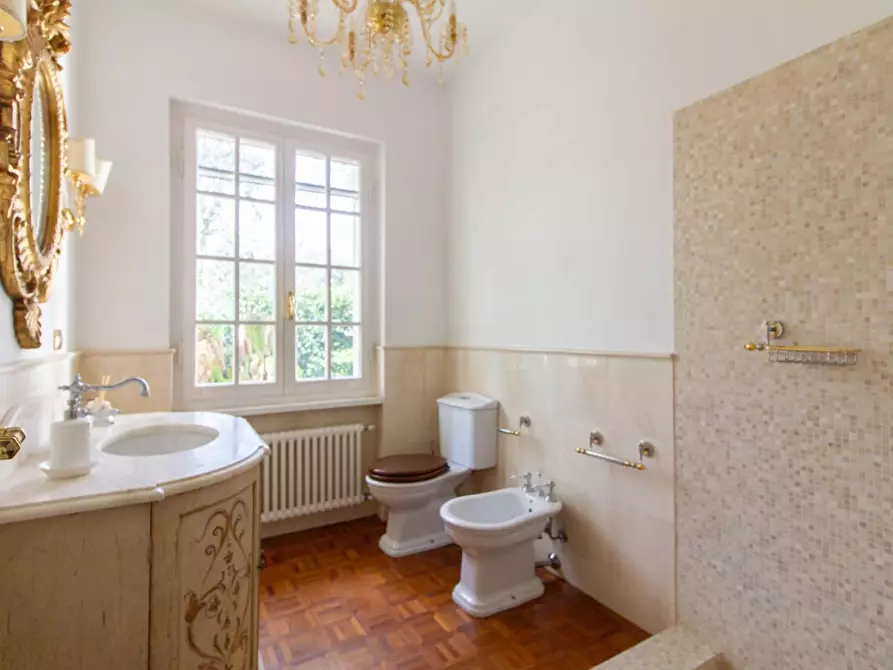 Immagine 24 di Villa in vendita  a San Giuliano Terme