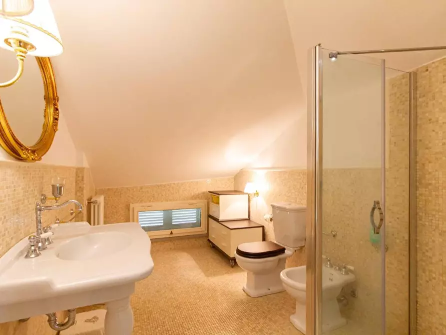 Immagine 46 di Villa in vendita  a San Giuliano Terme