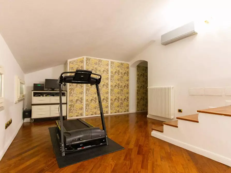 Immagine 44 di Villa in vendita  a San Giuliano Terme