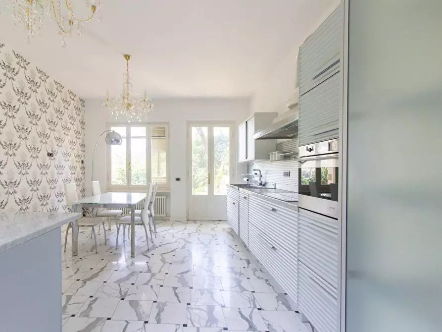 Immagine 22 di Villa in vendita  a San Giuliano Terme