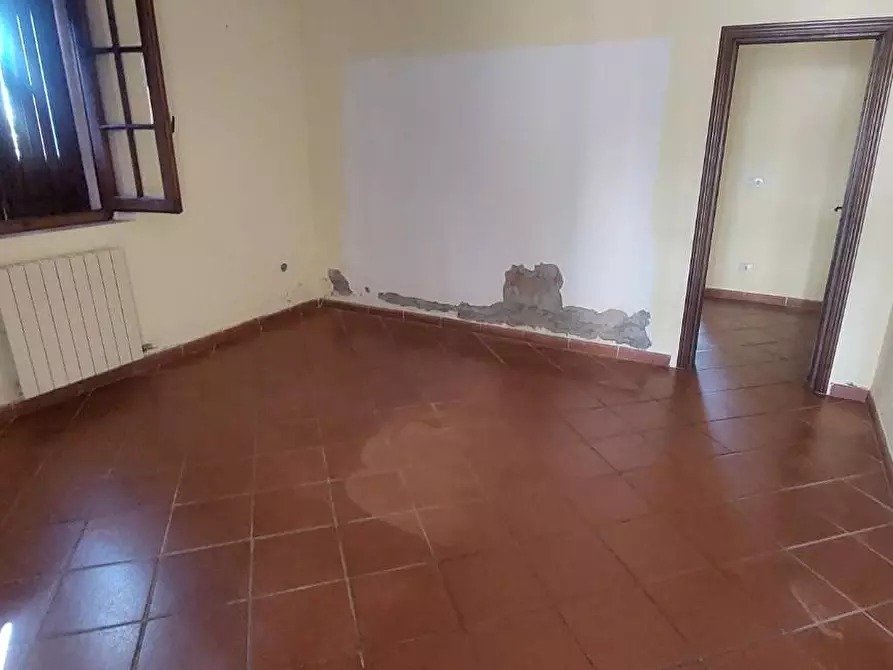 Immagine 39 di Casa bifamiliare in vendita  a Massa