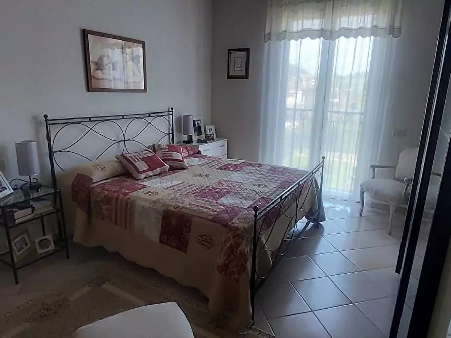 Immagine 19 di Casa bifamiliare in vendita  a Massa