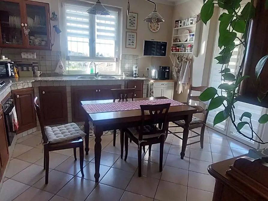 Immagine 3 di Casa bifamiliare in vendita  a Massa