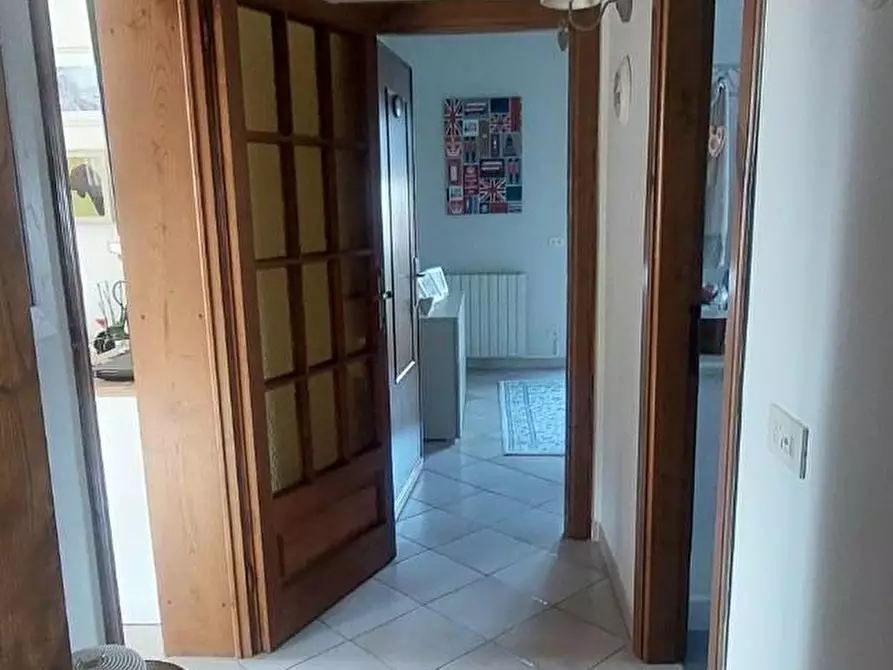 Immagine 20 di Casa bifamiliare in vendita  a Massa