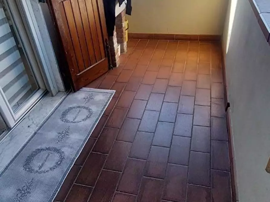 Immagine 6 di Casa bifamiliare in vendita  a Massa