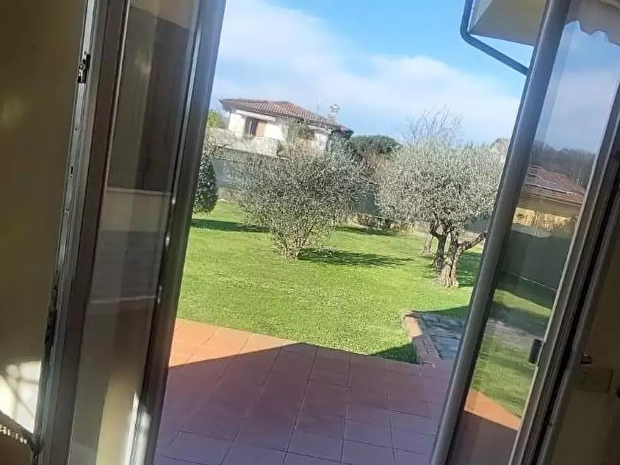 Immagine 37 di Casa bifamiliare in vendita  a Massa