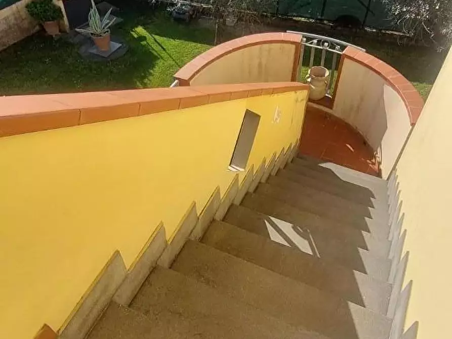 Immagine 28 di Casa bifamiliare in vendita  a Massa