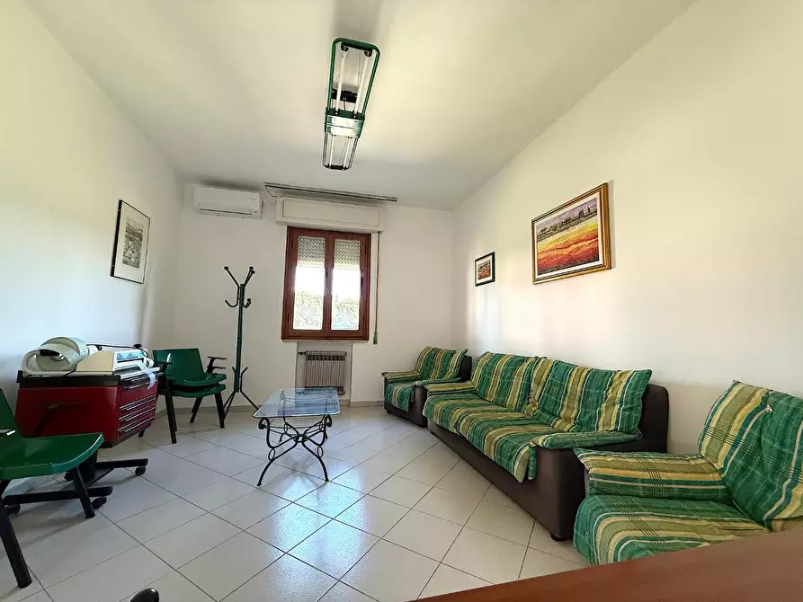 Immagine 6 di Appartamento in vendita  a Vinci