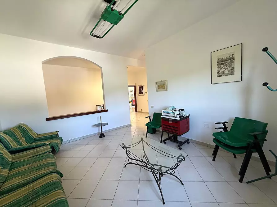 Immagine 14 di Appartamento in vendita  a Vinci