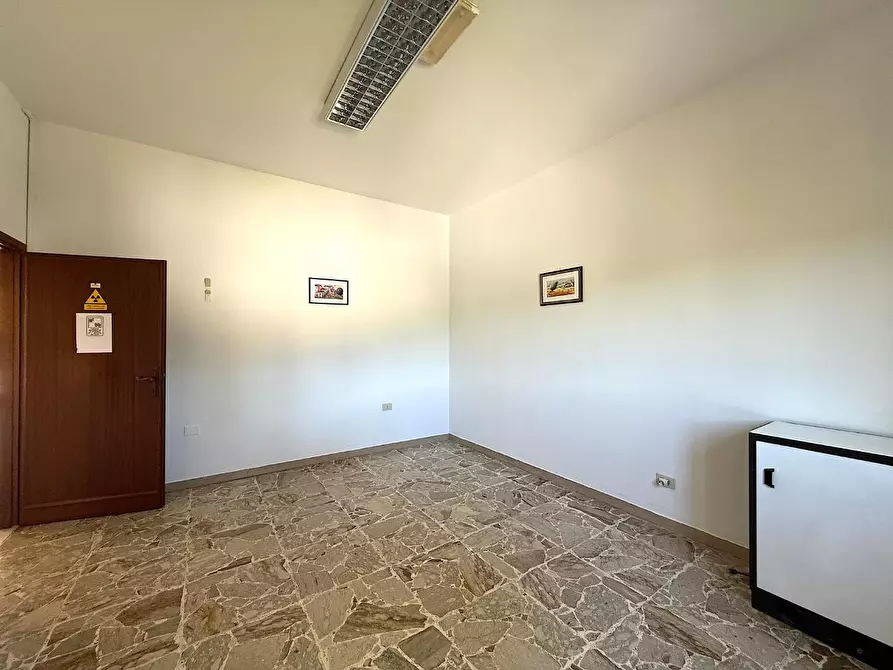 Immagine 11 di Appartamento in vendita  a Vinci