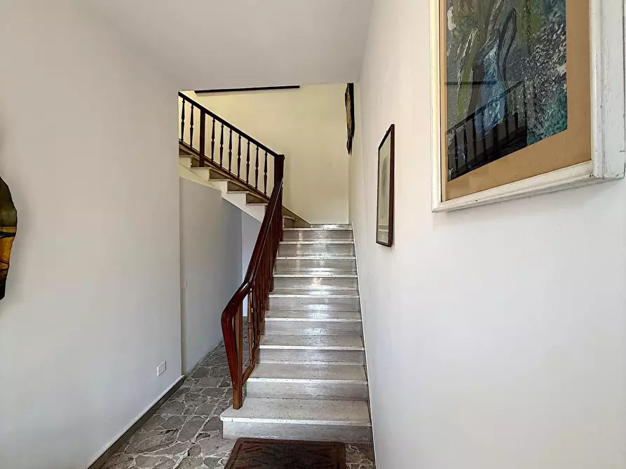 Immagine 19 di Appartamento in vendita  a Vinci