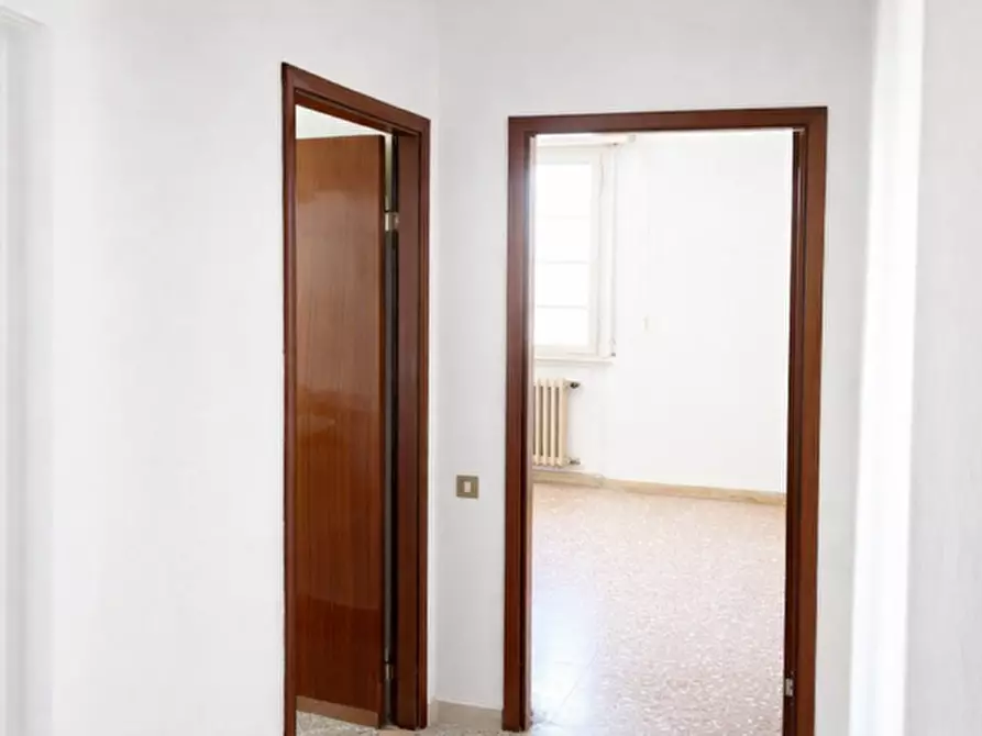 Immagine 2 di Appartamento in vendita  a Pisa