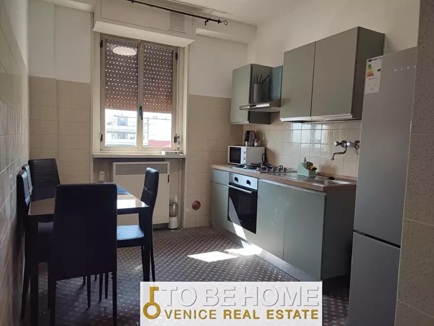 Immagine 2 di Appartamento in vendita  a Venezia