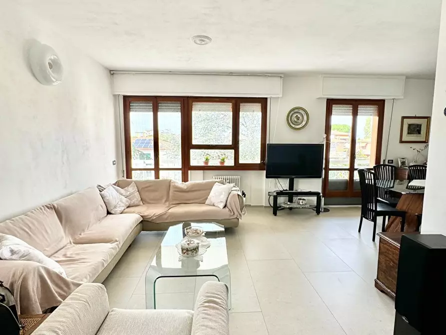 Immagine 1 di Appartamento in vendita  a Pisa