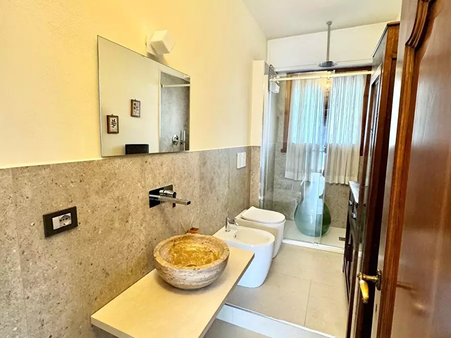 Immagine 18 di Appartamento in vendita  a Pisa