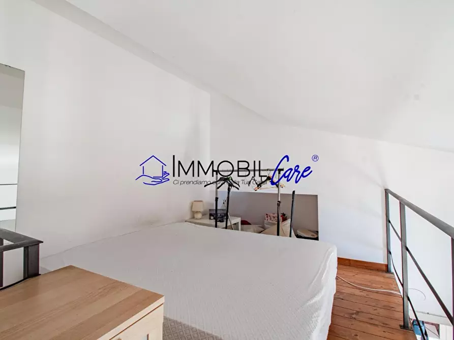 Immagine 8 di Appartamento in vendita  a Livorno