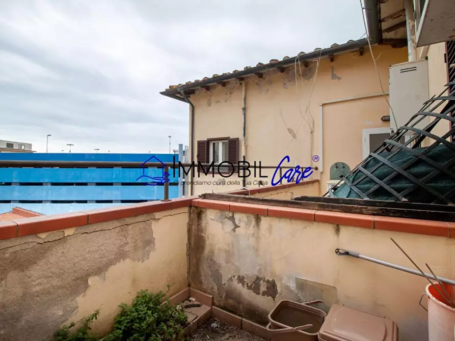 Immagine 15 di Appartamento in vendita  a Livorno