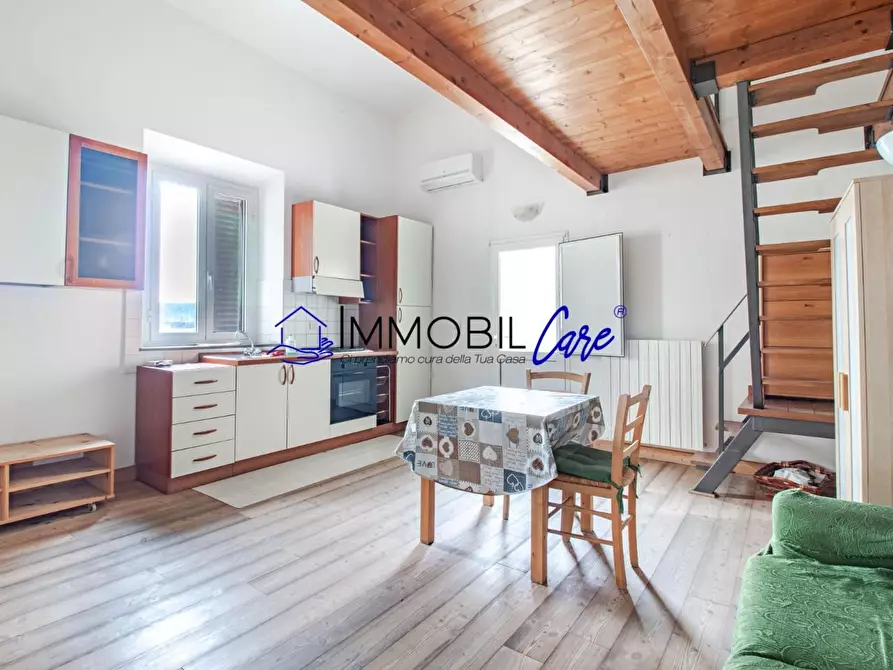 Immagine 6 di Appartamento in vendita  a Livorno