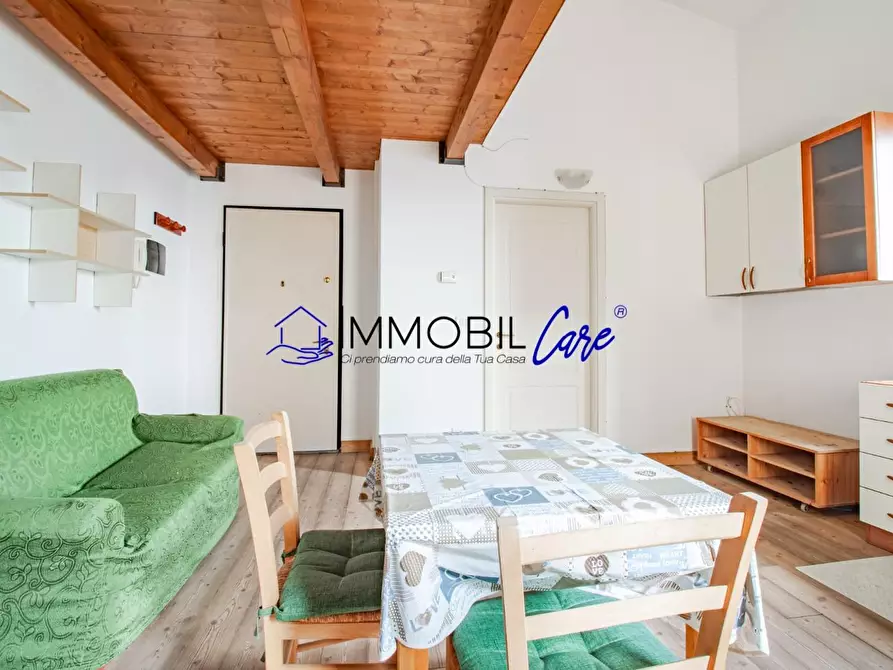 Immagine 4 di Appartamento in vendita  a Livorno