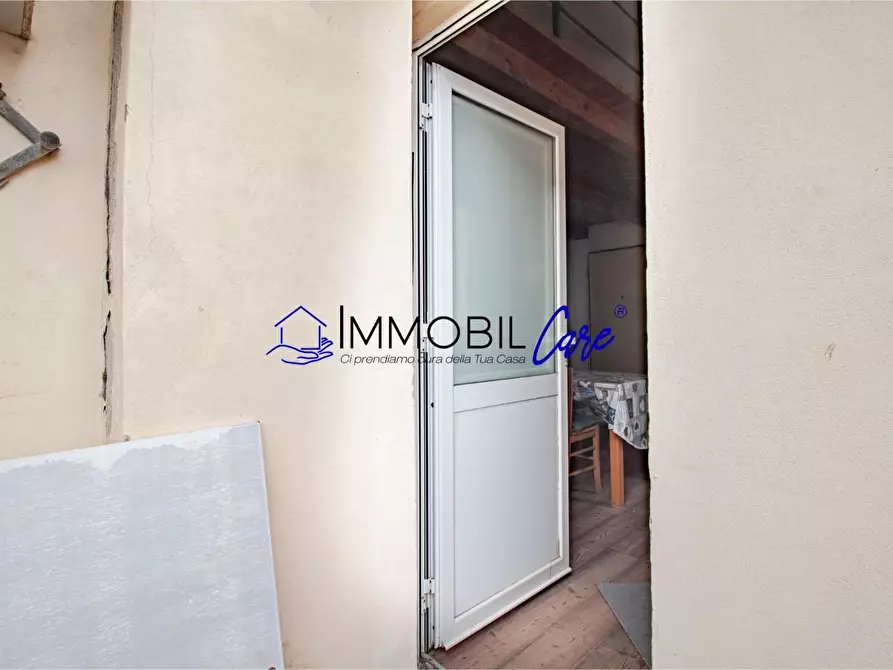 Immagine 14 di Appartamento in vendita  a Livorno