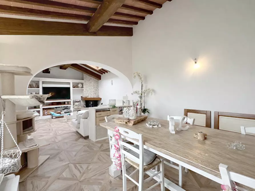 Immagine 3 di Villa in vendita  a Buggiano