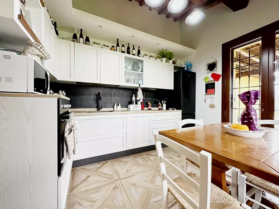 Immagine 9 di Villa in vendita  a Buggiano