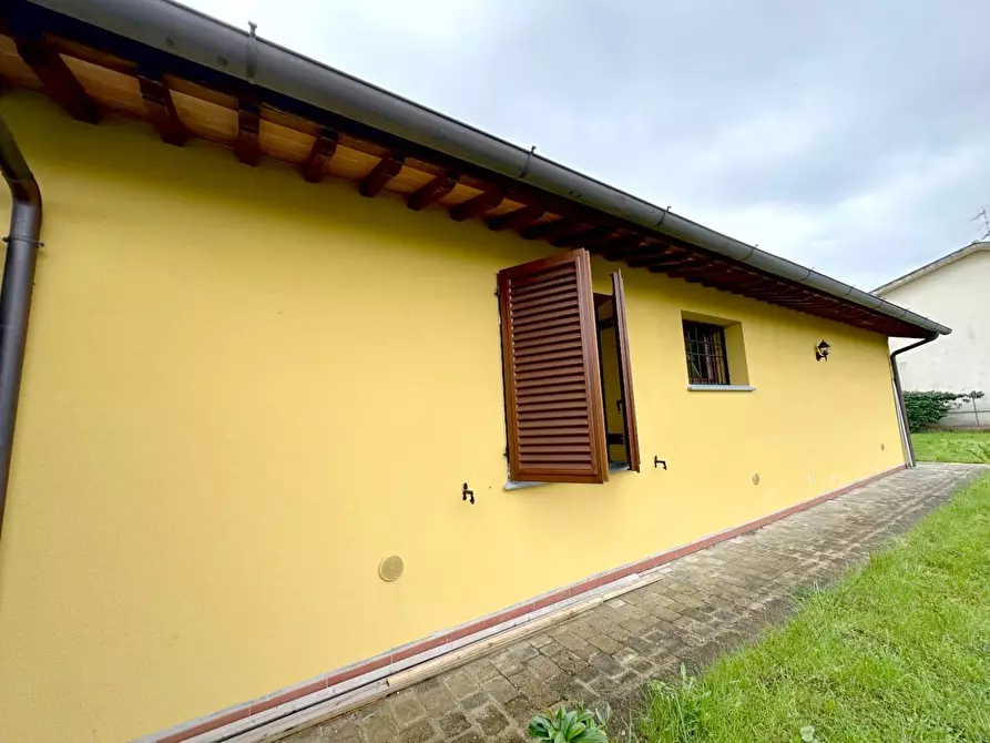 Immagine 25 di Villa in vendita  a Buggiano