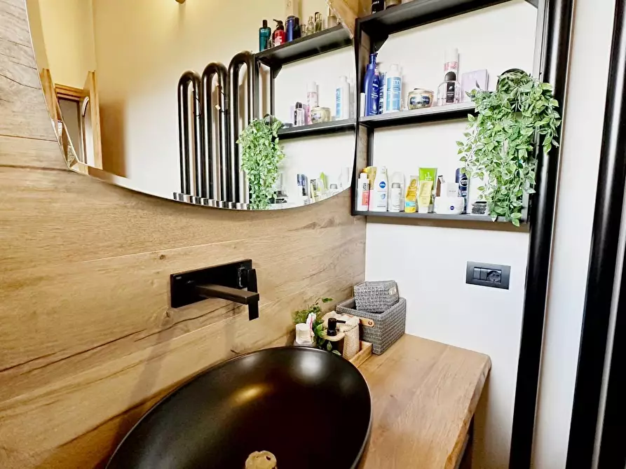 Immagine 17 di Villa in vendita  a Buggiano