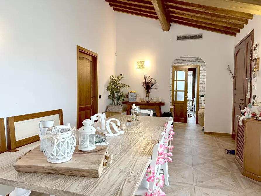 Immagine 6 di Villa in vendita  a Buggiano