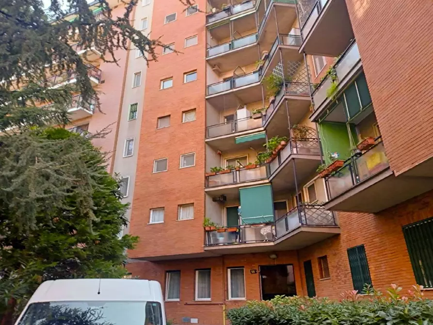 Immagine 1 di Appartamento in vendita  a Milano